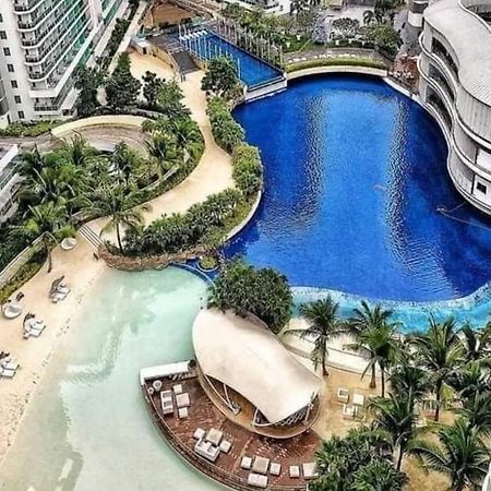 Condotel At Sm Bicutan Manila Bagian luar foto