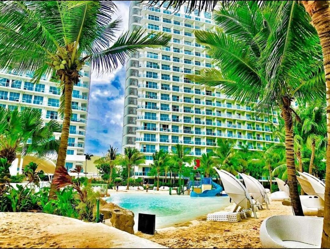Condotel At Sm Bicutan Manila Bagian luar foto
