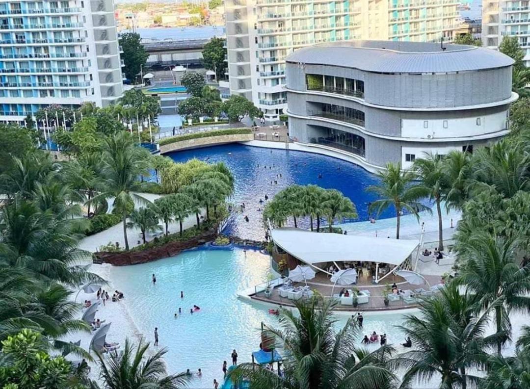 Condotel At Sm Bicutan Manila Bagian luar foto